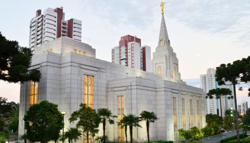 Templo de Curitiba, parte externa