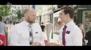 Apresentador de TV Fala Com Missionários em Programa em Que Ele Só Fala “SIM”