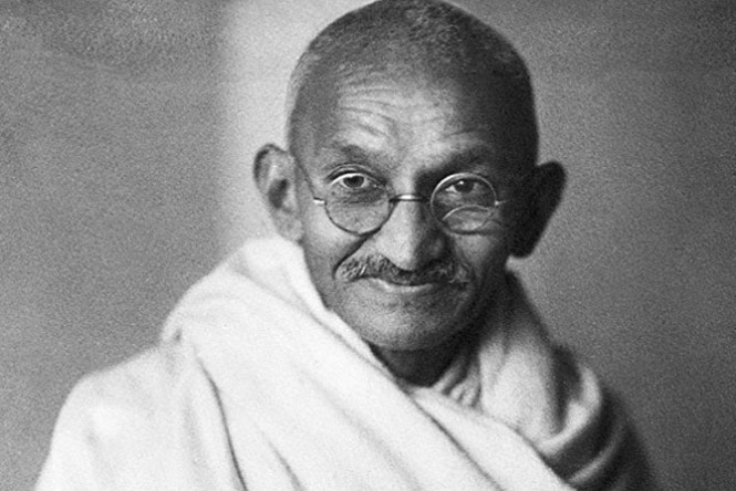Ghandi também é um dos religiosos que mais influenciaram o mundo. (imagem via infoescola.com)