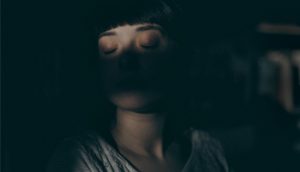 O processo de cura do vício da minha mãe e seus efeitos sobre mim