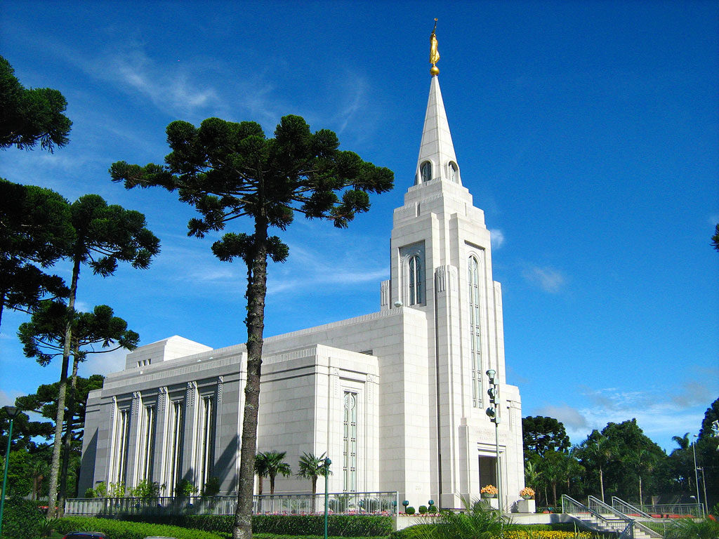 templos no Brasil pausados