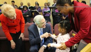 E. Christofferson diz que precisamos ser melhores e abraçar a diversidade