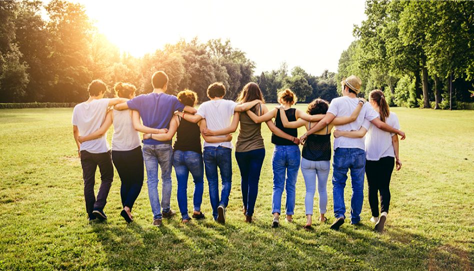 Perguntas e Respostas: Devo me afastar de meus antigos amigos que não seguem os meus padrões?