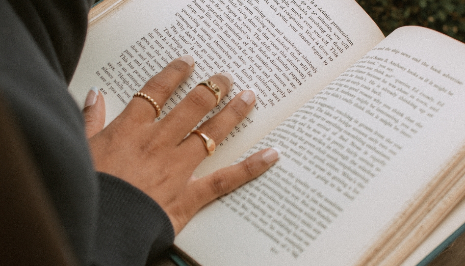 Perguntas e Respostas: “Livros de romance são equivalentes à pornografia?”