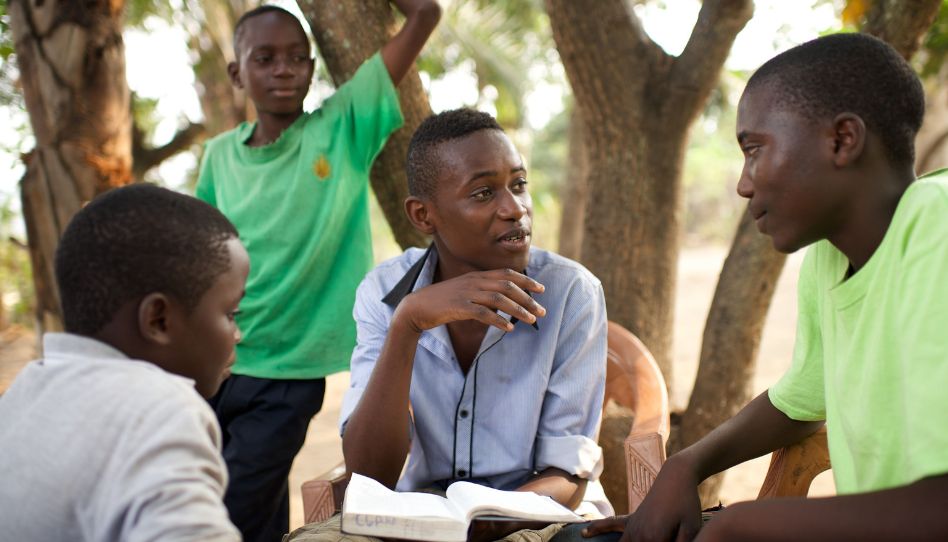 Como acontece a transição Primária para os Jovens.