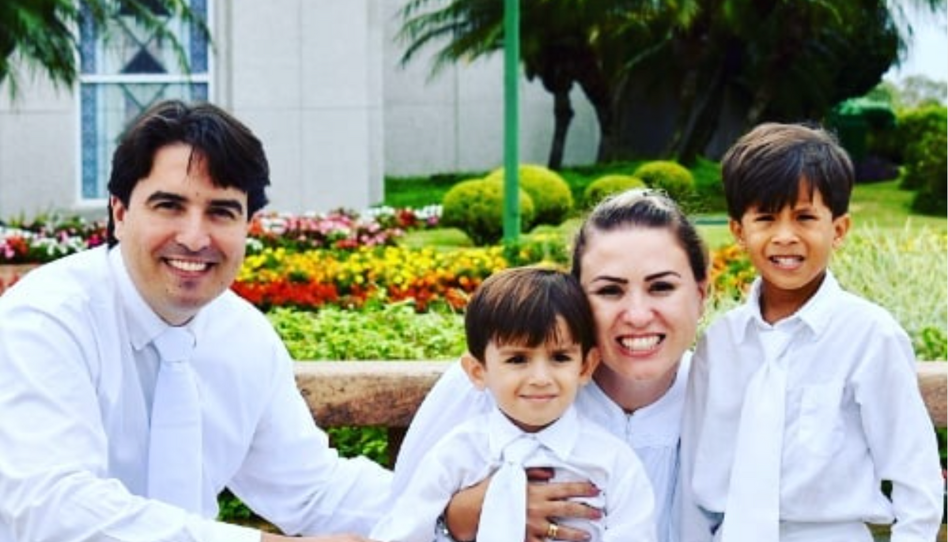 Casal Alexandre na live relacionamento familiar.