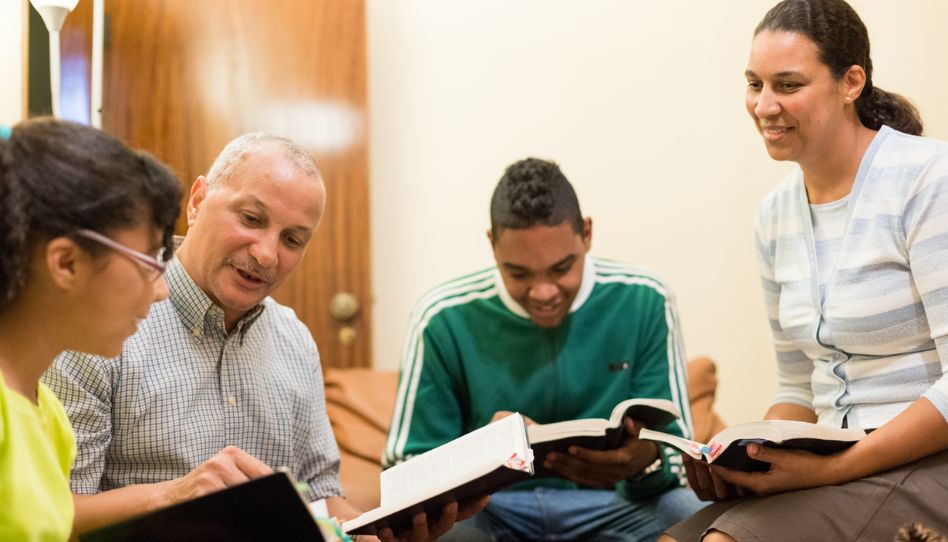 Nova orientação sobre traduções da Bíblia para os santos dos últimos dias