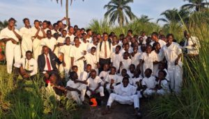 Mais de 180 pessoas são batizadas na República Democrática do Congo