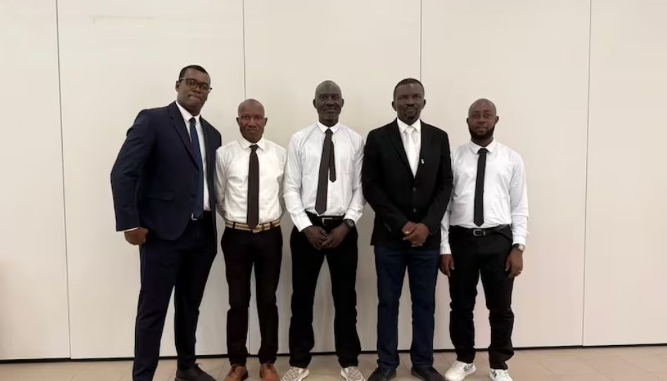 Membros do novo ramo de Cabo Verde. 