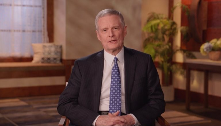 Élder Bednar esclarece detalhe sobre o Conselho dos Céus