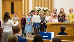 Letra do hino “Quando eu for batizado” é atualizada