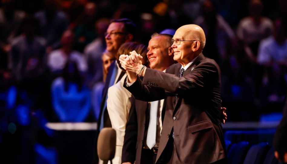 Como se aproximar do Salvador: 4 lições fundamentais do Presidente Oaks