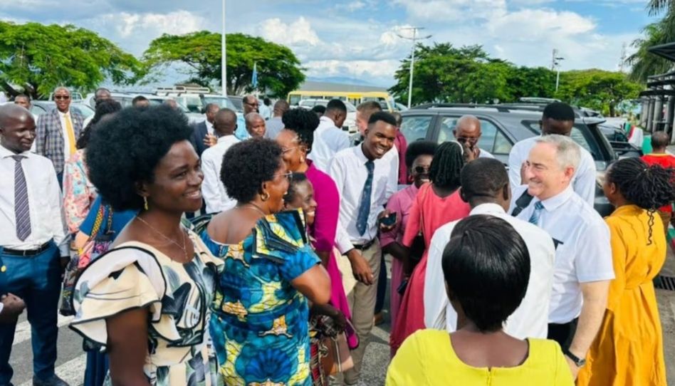 Missionários voltam a pregar o evangelho no Burundi, África