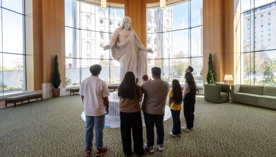 Igreja apresenta novo Centro de Visitantes centrado em Cristo na Praça do Templo de Salt Lake