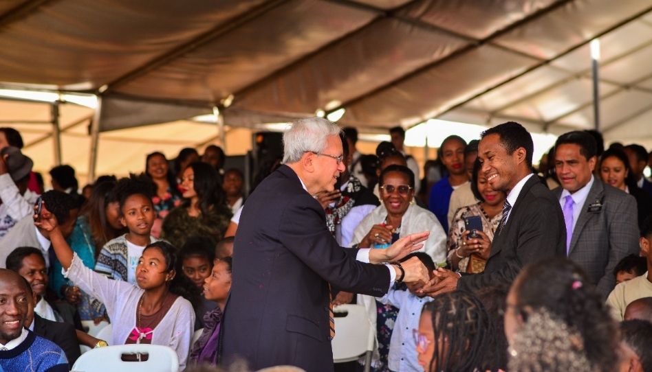 Élder Gong em Angola e Moçambique: “Todos os dias precisamos das bênçãos do Senhor”