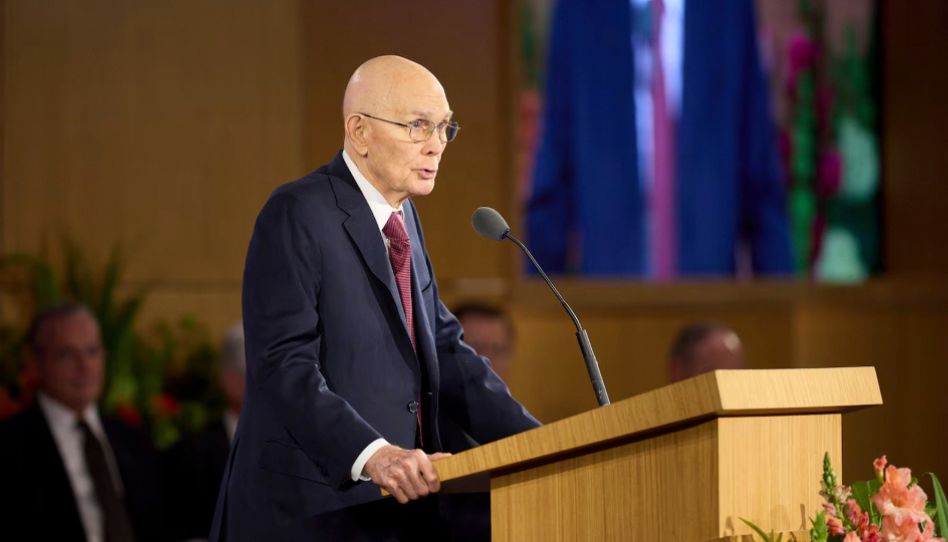 Presidente Oaks ensina sobre três características da Igreja de Jesus Cristo durante o seminário para novos líderes de missão em 2026.
