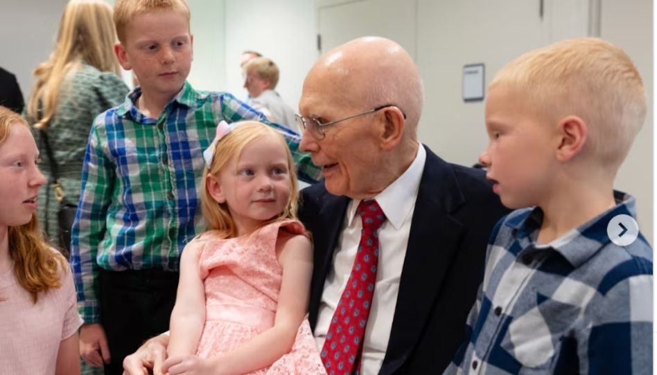 O Recado do Presidente Oaks depois de um fim de semana cercado pela família