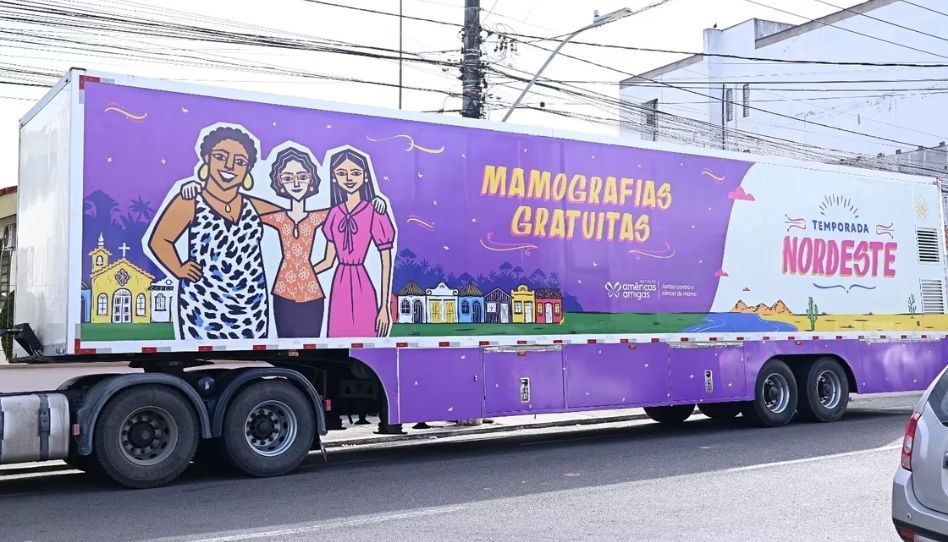Igreja doa mamógrafo digital e equipamentos de UTI neonatal no Brasil